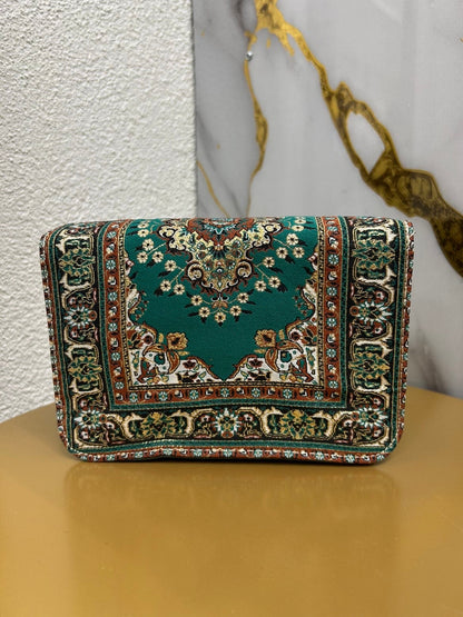 Sac brodé rouge Alhambra Couture