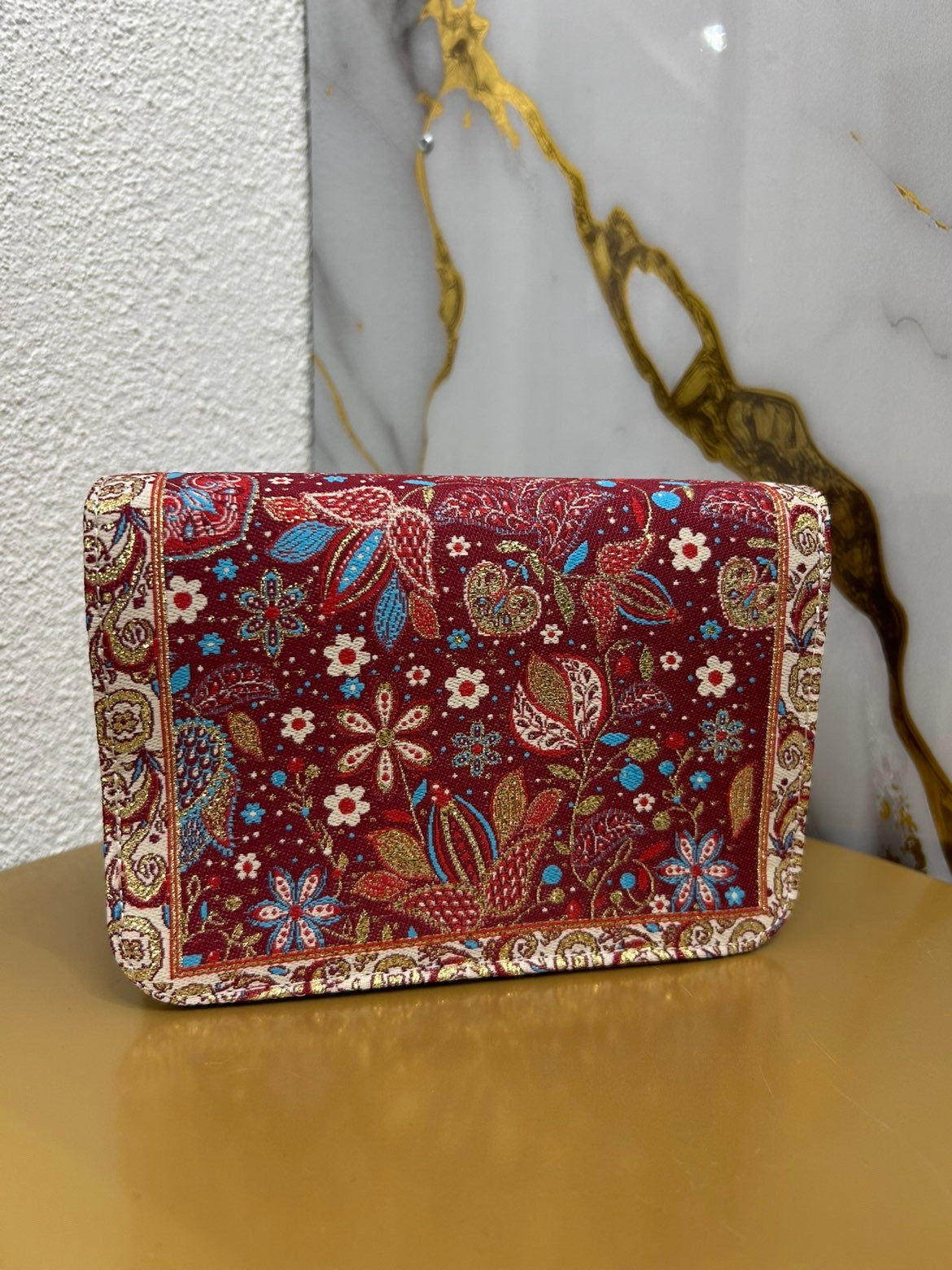 Sac brodé bordeaux Alhambra Couture