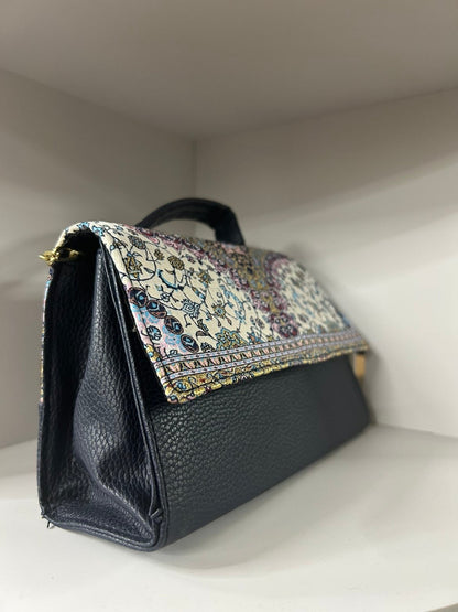 Sac brodé bleu foncée Alhambra Couture