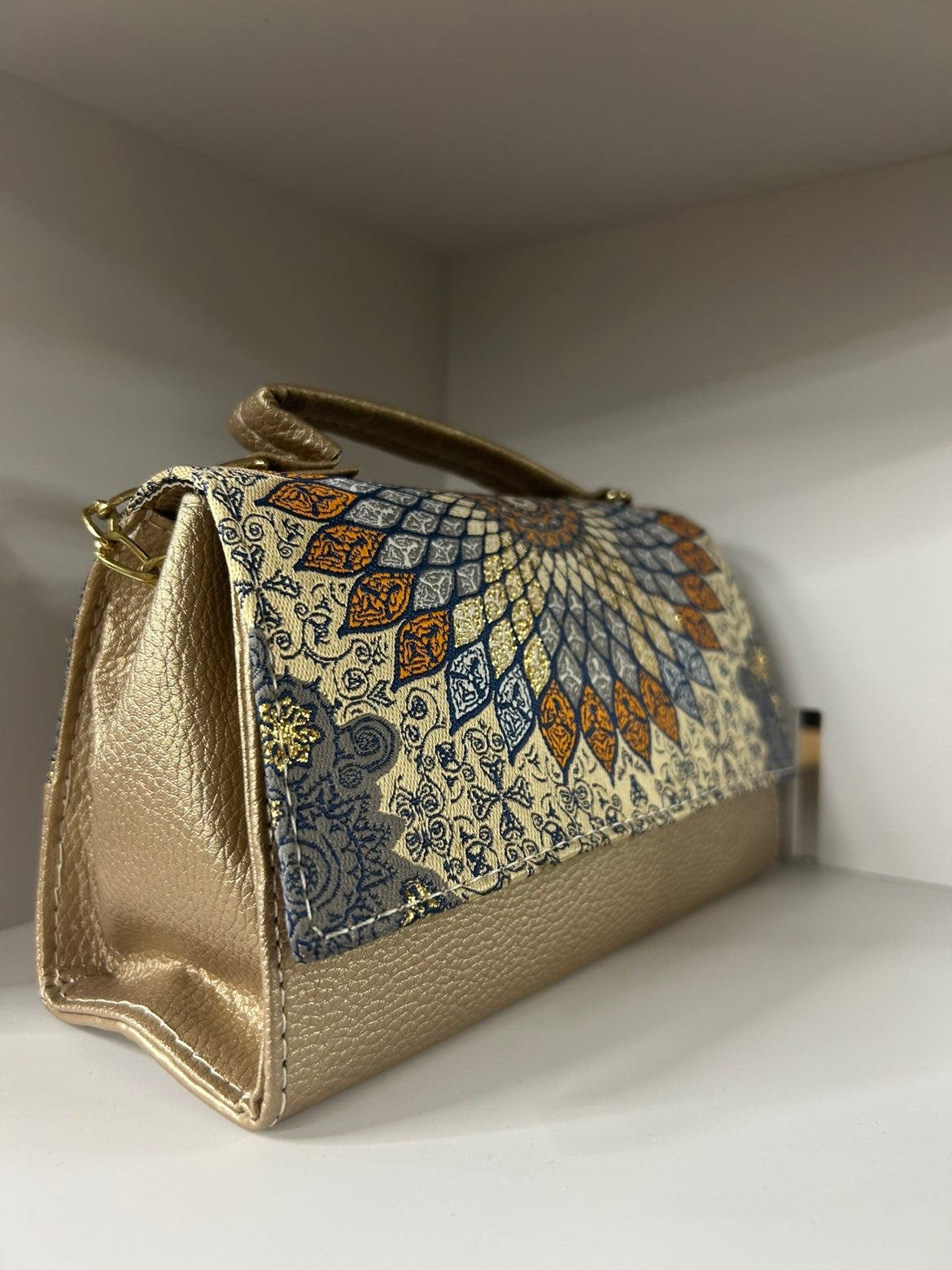 Sac brodé doré Alhambra Couture