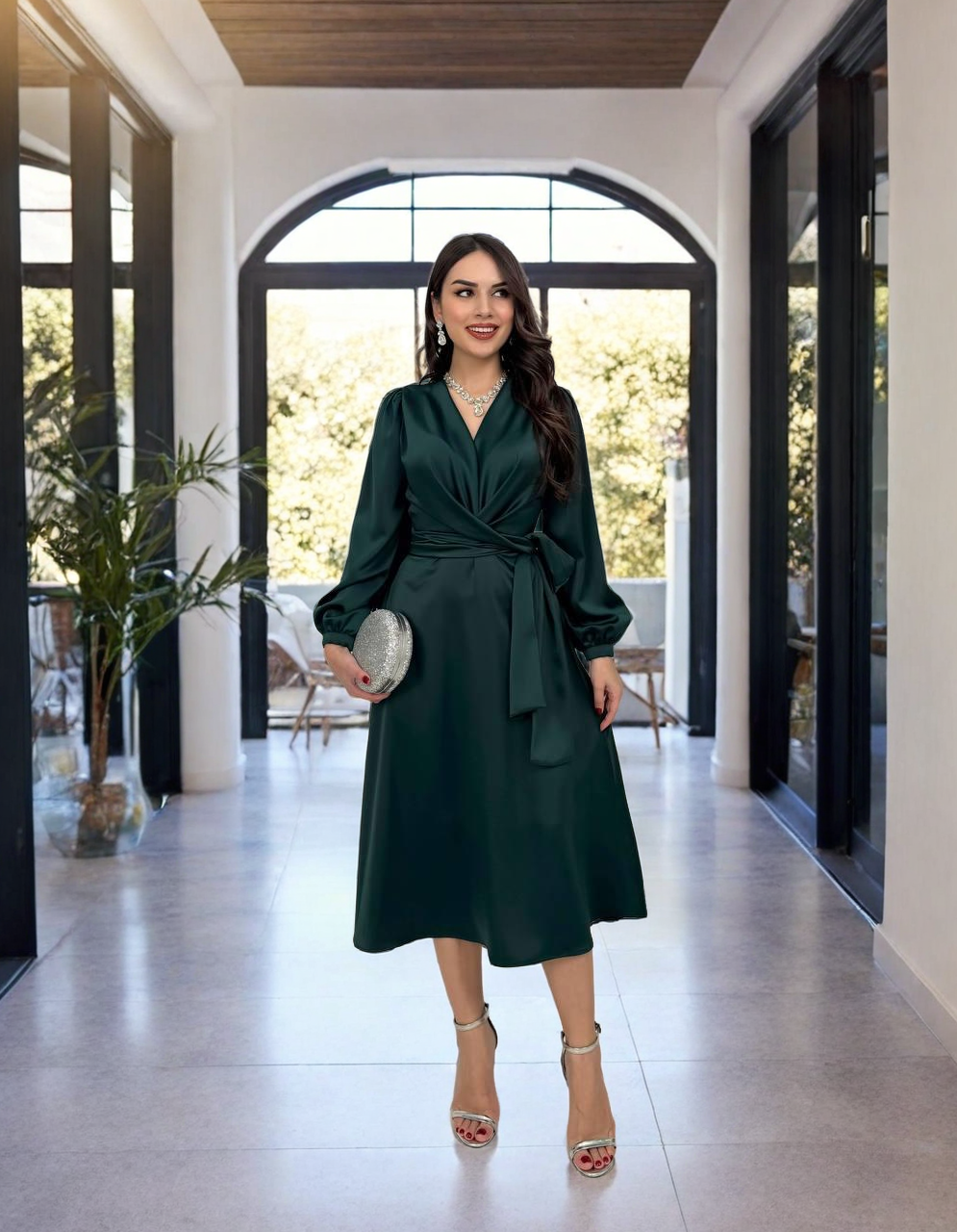 robe de soirée satiné émeraude Alhambra Couture